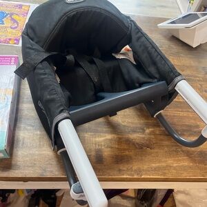 Chicco QuickSeat Hook-On Chair in graphite.